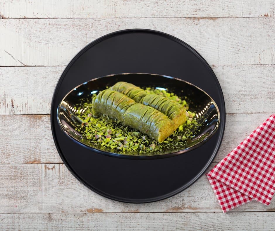 Pistachio Roll Baklava